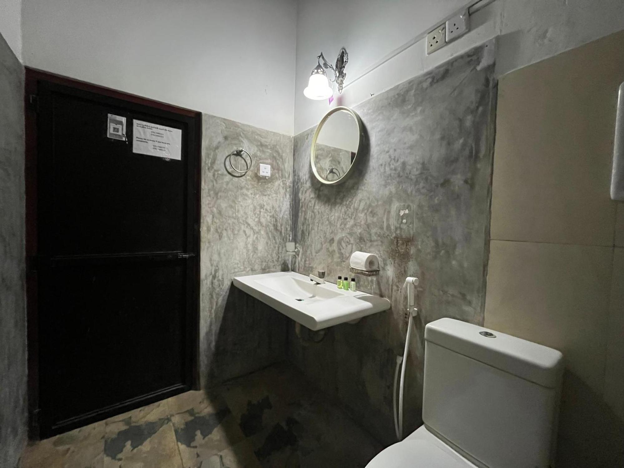 Royal Green Garden - Puttalam Exterior foto