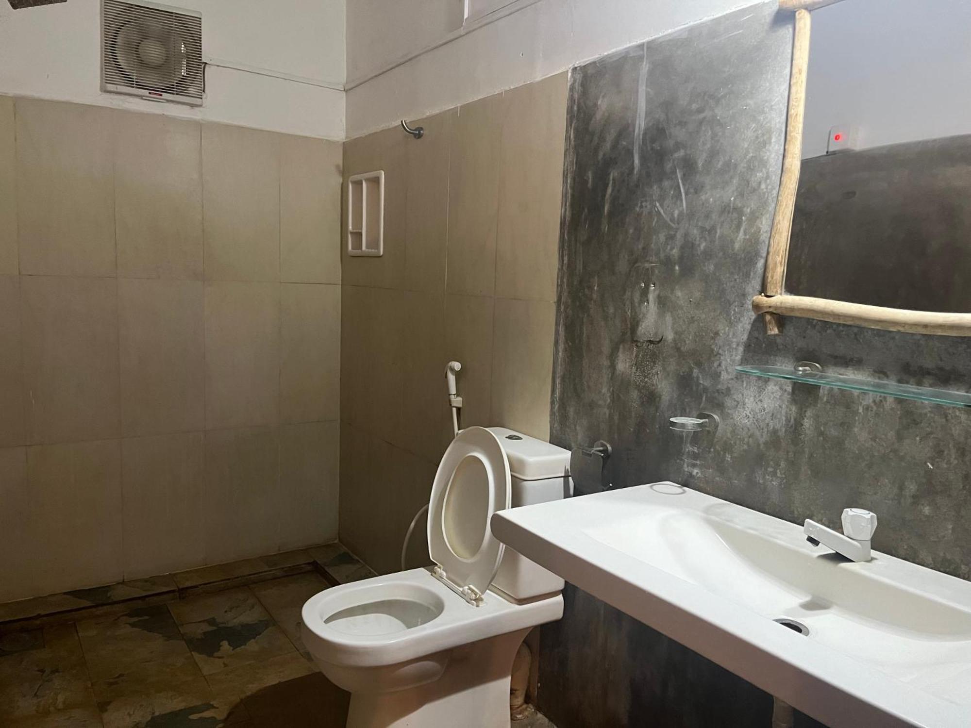 Royal Green Garden - Puttalam Exterior foto