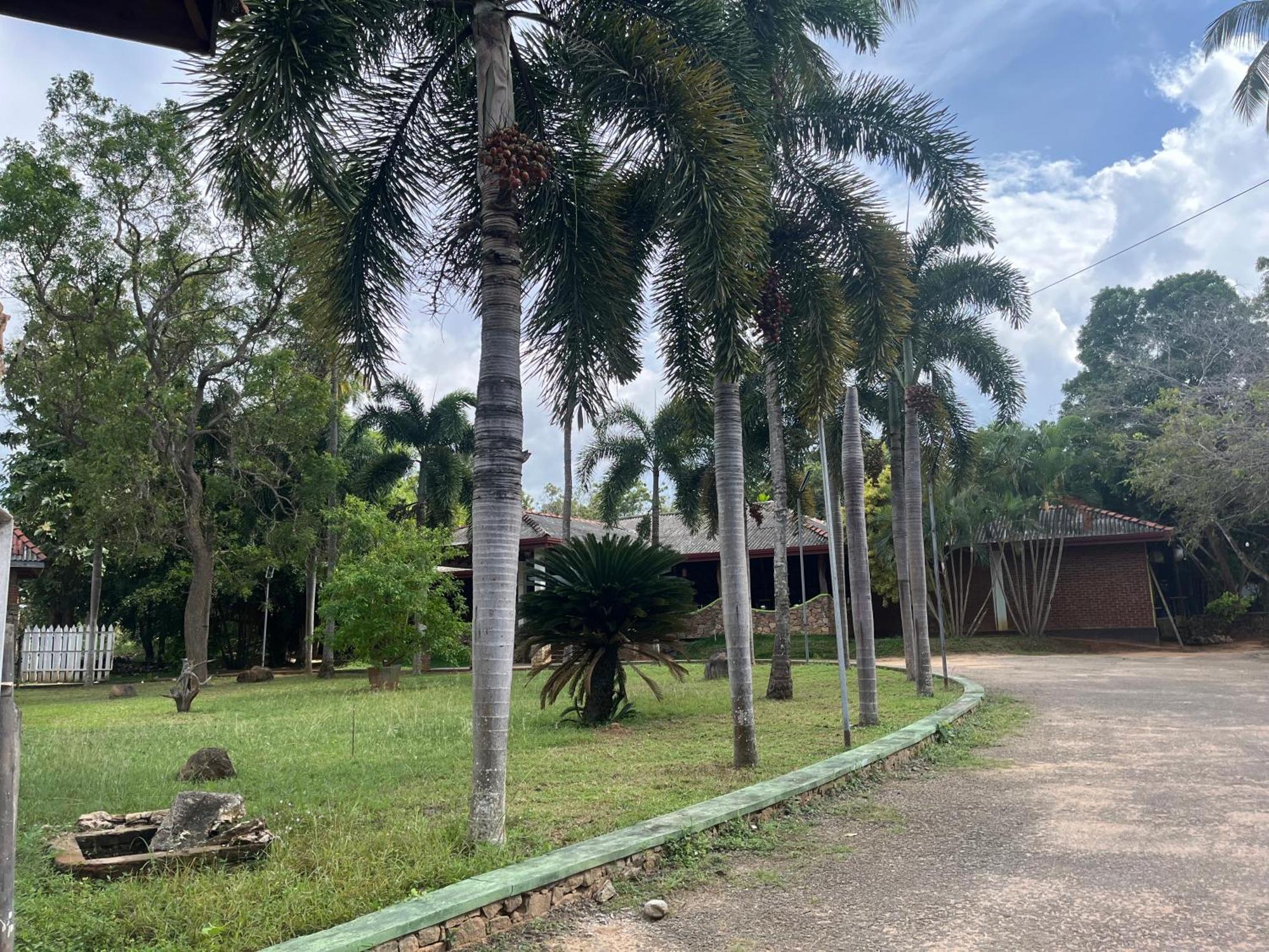 Royal Green Garden - Puttalam Exterior foto